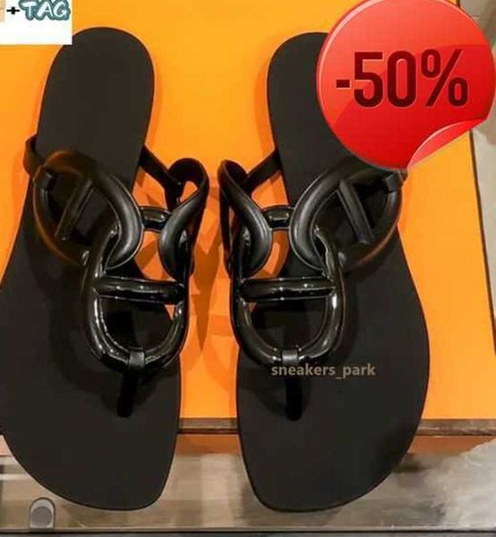 

box women slipper with egerie sandal coral burgundy ink blue flat sandals designer slides chain rubber beach sandal fashion cool and refresh, Black
