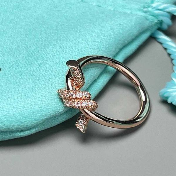 

Designer S925 Sterling Silver Knot Ring Cold Wind 18K Rose Gold Bow Love Interwoven Electroplated Jewelry