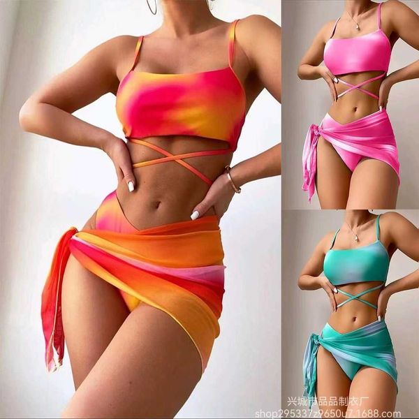 

2023 new printed tie dyed split bikini fashion contrast color swimwear