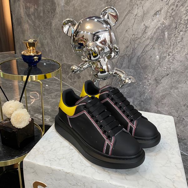 

skateboarding boots ones sneaker casual shoes men womens sports white black outdoor trainers sneakers 0418