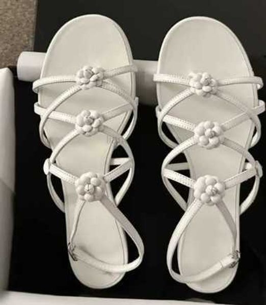 

summer sandals designer women's designer slippers flower classic brand beach flat sandals summer hollowed out roman shoes 35-40, Black