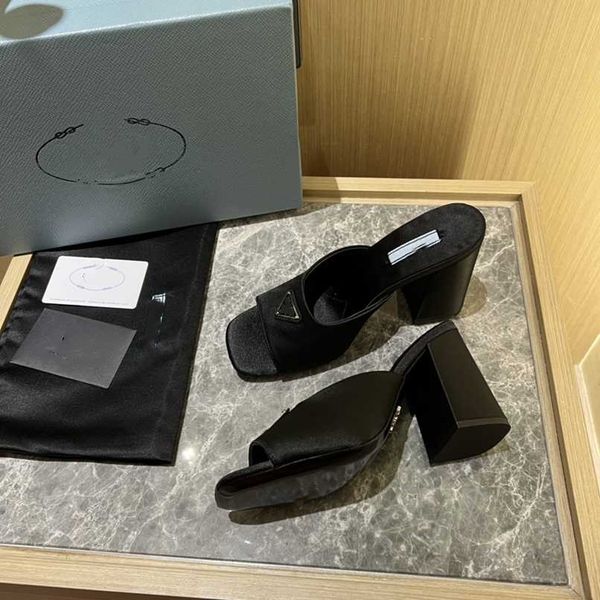 

fashion beach shoes prad women's comfortable thick sole sandals p letter chunky heel sandals gp4h, Black