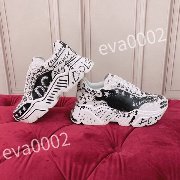 

2023 new fashion womens mens shoes womens sneakers white black shoes designer trainers quality high for womens mens