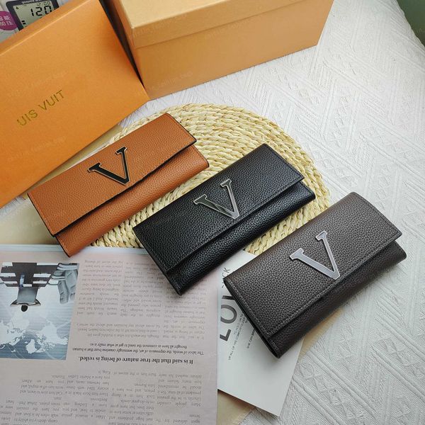 

luxury designer purse high-quality fashion classic women's brand metal alphabet leather clamshell long purse three colors card bag purs, Red;black