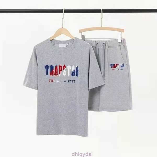 

new trapstar london t shirt 22ss men and women embroidered chenille decoded chord suit - revolution luxury trapstars tee trapstar. 12 4 krsu, White;black