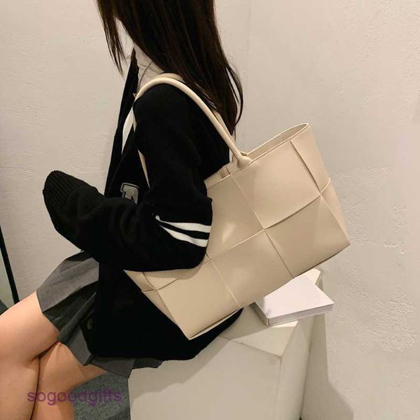 

point bottegas bag venetas woven fashion handbag large capacity 2023 new autumn women's simple tote hand v1ja with logo c3ym