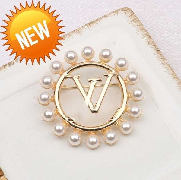 

10style simple l double v letter brooches luxury brooch brand design pins women crystal rhinestone pearl suit pin fashion jewelry decoration, Gray