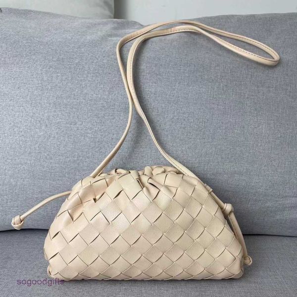 

bottegas bag mini jodie venetas 2023 new style thick lattice woven cloud bag soft leather dumpling single shoulder messenger holding small f