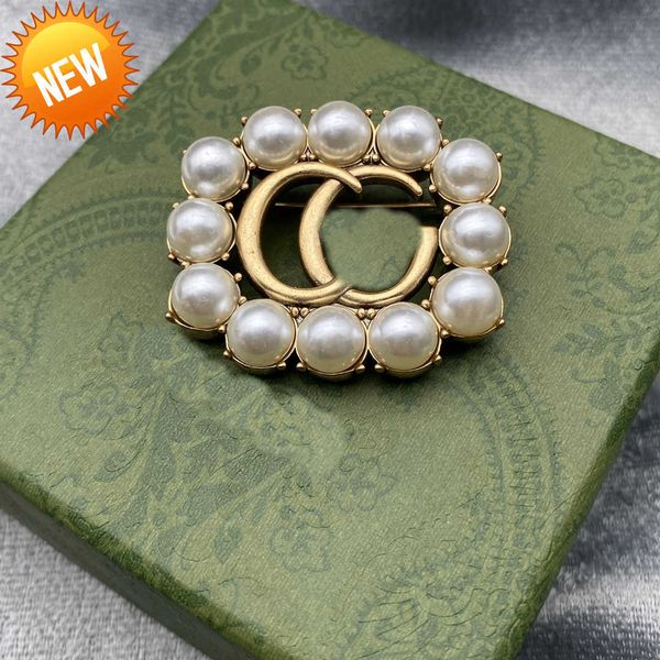 

brand luxury brooch jewelry temperament ladies high-end shiny brooch, Gray