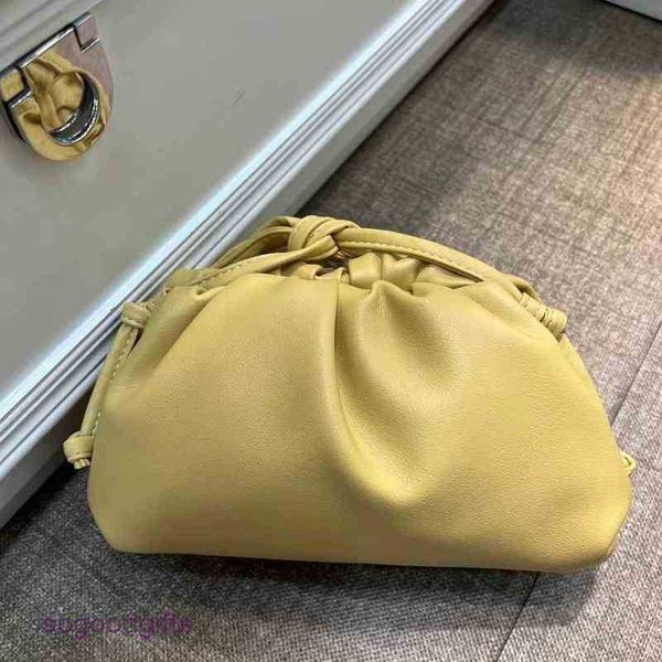 

cloud venetas shoulder bottegaes leather bag bags hand handbags same 2023 summer versatile style dumpling women's one messenger hybi wi