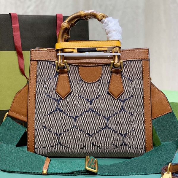 

designer bag womens fashion portable handbag classic leather large capacity single shoulder bag temperament elegant crossbody bag 702721