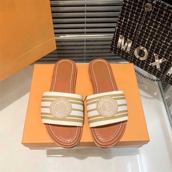 

2023 revival flat mules stripe embroidery slipper woman lu monograms pool slides outdoor beach sandals designer summer shoes waterfront flip, Black