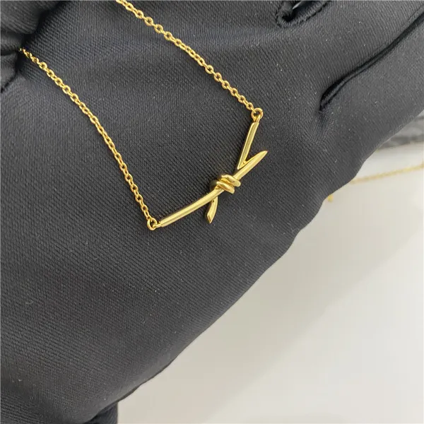 

high end knot necklace women designer necklace fashion classic pendant party wedding accessories christmas valentine's day jewelry gift, Silver