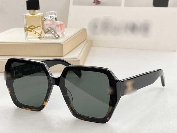 

for women in winter high class small face 2023 new sunglasses cat's eyes anti ultraviolet triumphal arch, White;black
