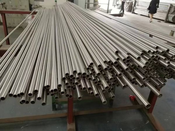 

304 Stainless Steel Pipe Tube 11mm Wall 0.5mm 1mm Polished Round Seamless Capillary Processing