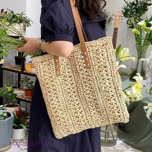 

bottegas bag point venetas 2023 summer popular new high-capacity straw woven bag holiday beach women's ins one shoulder tote with logo