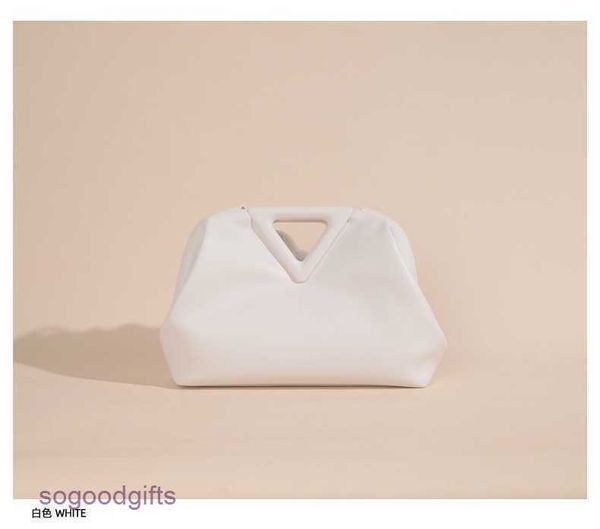 

point bottegas bag venetas 2023 new fashion korean women's bag advanced soft leather triangle portable messenger single shoulder with l