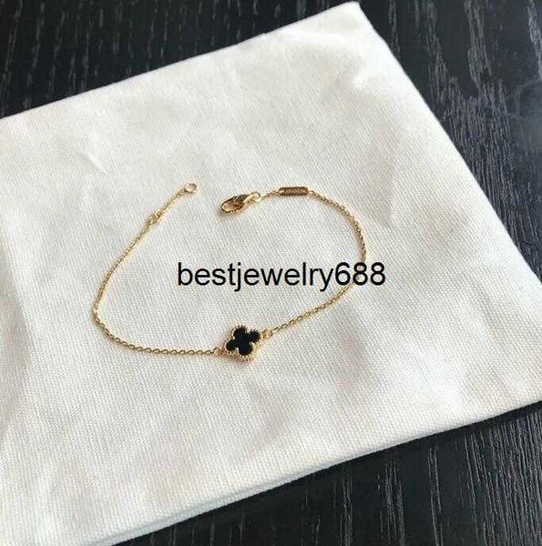 

3colors designers fashion design double side 4-clover charm bracelets 18k gold stainless steel luxury bracelet mini jewelry for gift, Golden;silver