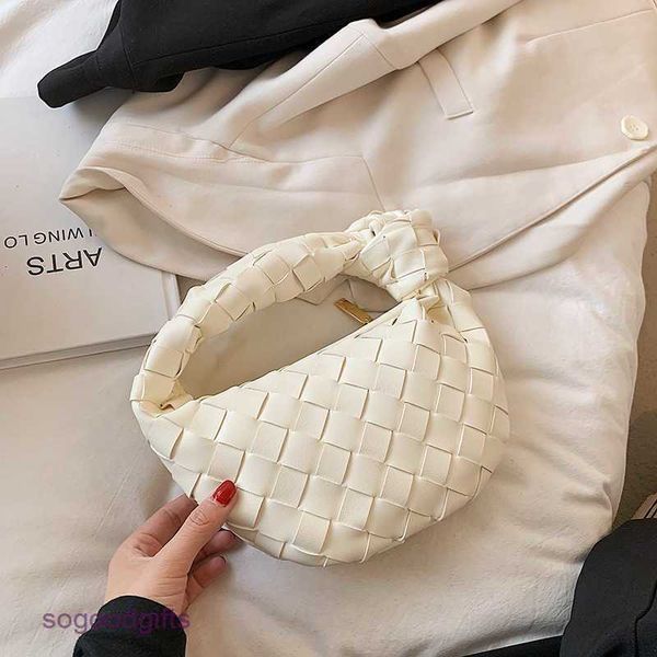 

mini bottegas bag jodie venetas 2023 new bag women's woven cloud hand underarm small horn knotted hand uvy8 with logo gf80