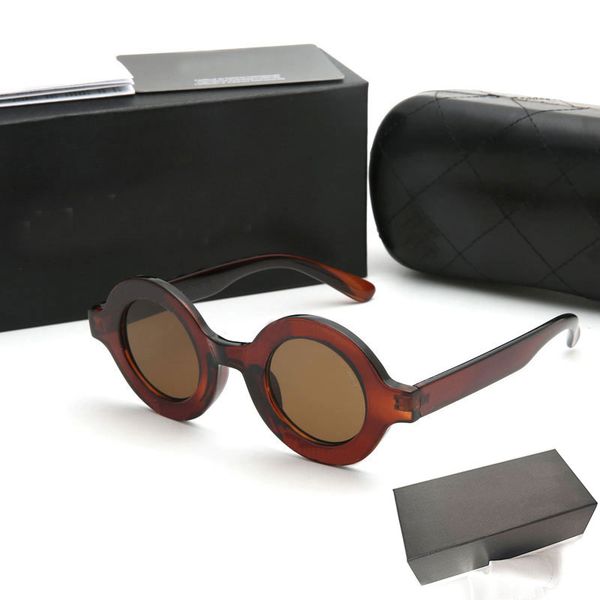 

beach womans sunglasses luxury vintage mens sun glasses net red same glasses brand men designer eyeglass gradient women spectacles 01945 sun, White;black