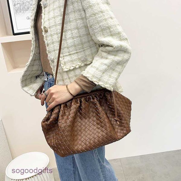 

bottegas bag mini jodie venetas soft leather woven net red cloud bag fan yangqi women's 2023 new tide dumpling single shoulder messenge