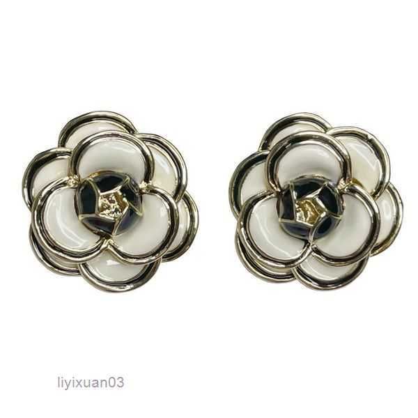 

stud stud earrings e02 camellia jewelry enamel designer flowers kpop for women girls 2023 accessories gifts 1 9prt9prt, Golden;silver