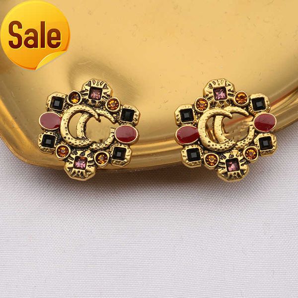 

luxury brand women earrings designer stud retro gold color extravagant colorful pearl earrings engagement earring for lady gifts wholesale j, Golden;silver