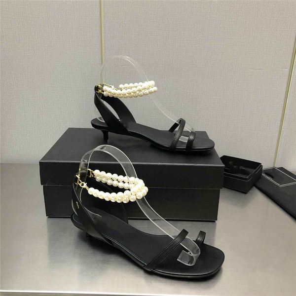 

fashion women's sandals 2023 channel luxury brand letter logo summer women's high heels men's casual student flats 05-01, Black