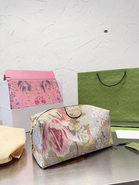 

luxury women's handbag wash bag with high printing quality
