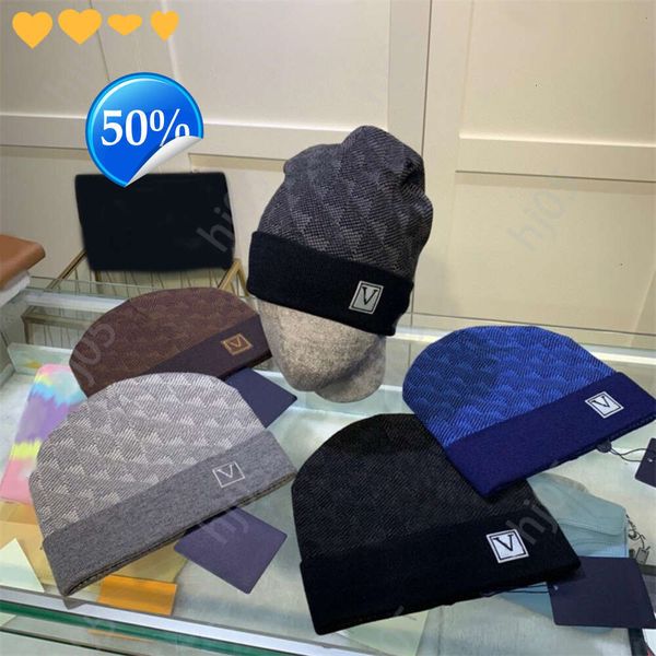 

aPlaid designer beanie designer hats for men knitted bonnets winter hat fall thermal skull cap ski travel classical luxury beanies brown black grey kee32, 3#