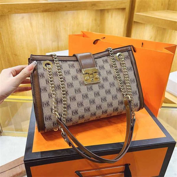 

purses women's 2023 new single shoulder crossbody bag fashion small square net red large capacity tote version chain clearance sale