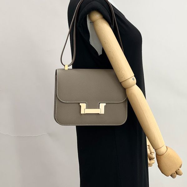 

highest quality luxury bag designer bag women bag crossbody bag shoulder bag fashion bag h letter bag right version of the box