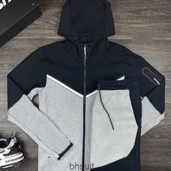

tech nake tracksuit trapstar track men's suits hoodie europe american basketball football rugby two-piece with women's long sleeve, Gray