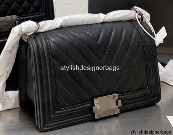

classical chevron line caviar bags quilted flap fashion luxurys designers calfskin cowhide interwoven chain crossbody wholesale shoulder bag