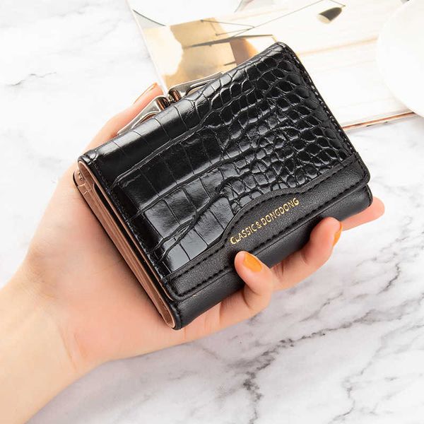 

wallets leather women's wallet female short retro three-fold folding student version simple multi-card crocodile pattern coin purse y23, Red;black