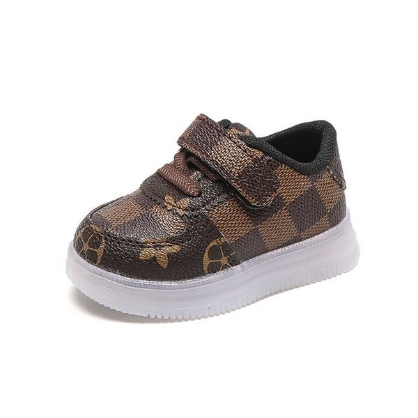 

retro monograms baby first walkers shoes kid baby shoes 2023 spring infant toddler girls boy casual leather strap sneaker soft sole loafer b, Black