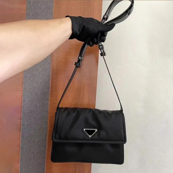 

crossbody bags re-edition triangle cini large square nylon handbag luxury designer womens totes satchel with shoulder strap postman mens clu