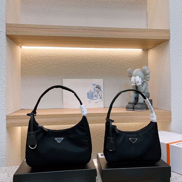 

multicolor hobo designers shoulder bags nylon handbags purses for womens fashion luxurys bag classic letter with box 22cm 24cm