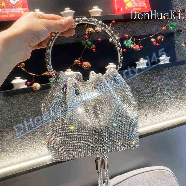 

qwertyui45 shoulder bags handle stones evening clutch bag silver shiny diamond purses and handbag luxury designer shoulder bag crystal bucke