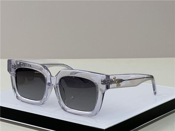 clear frame gradient black