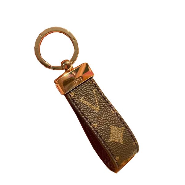 

keychains designer metal leather key chain car keychain hook keychain couple keychain alphabet lattice round bag keychain lanyards for phone, Silver