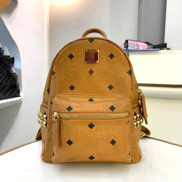 

luxury designer mens backpack shoulder bag totes school bookbags handbag genuine leather mini back pack pochette large backpacks ladies wome
