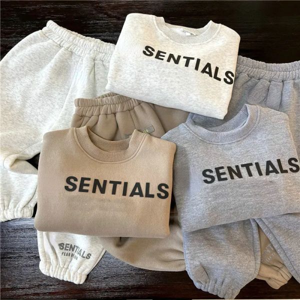 

2023 fashion kids sport clothing sets boys girls sweatshirt pants velvet warm 2pcs children clothes outfits, White