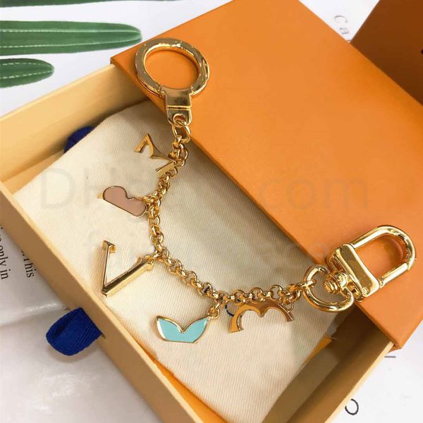 

fashion designer keychain brand key buckle flower letter key chain handmade gold keychains mens womens bag pendant, Silver