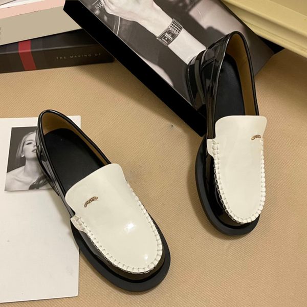 

womens dress shoes quilted texture gold-tone meta round toes platform heel loafer chunky heels classic black outdoor 22ss spring fashion lad