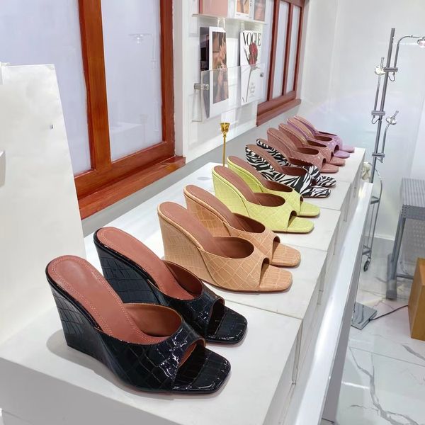 

slippers crocodile grain real leather shoes 9.5cm high heel sandals wedge heel designer factory womens flip flop summer classic flat shoes o, Black