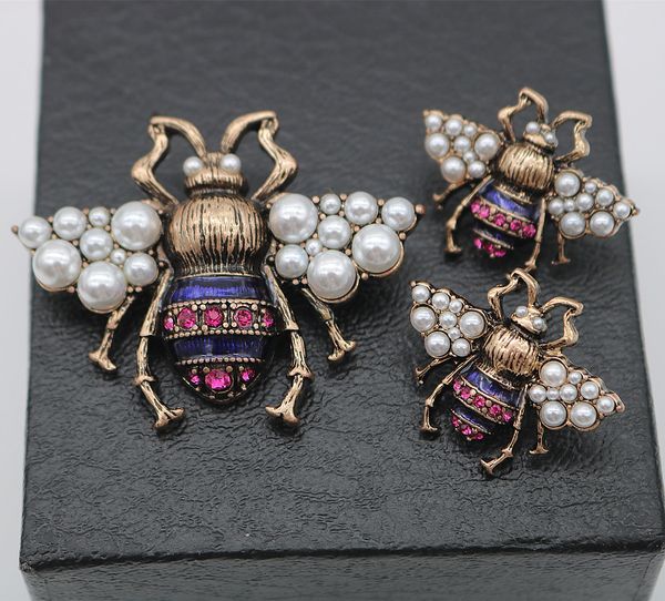

new fashion pins brooches yellow gold plated bling cz bee brooch pin for men women for party wedding nice gift, Gray