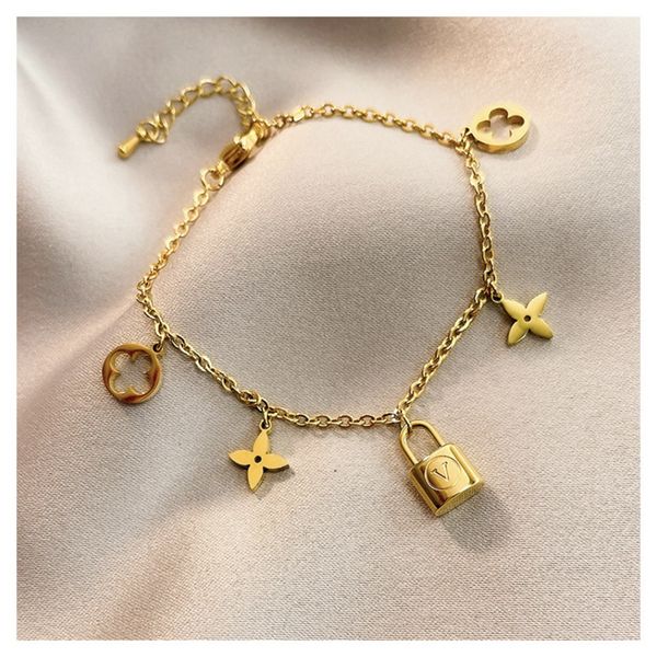 

classic brand clover lock pendant necklace bracelet for women, Silver