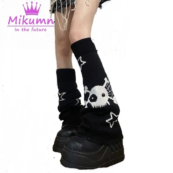 

socks hosiery mikumn harajuku y2k star skull black white knitted two-side wear leg warmers socks punk girls chic streetwear leg cover 230204