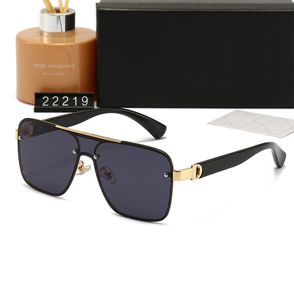 

wholesale men brand fashion sunglass women anti-uv polarized lenses hardware designer driving travel beach island fashion street shooting su, White;black